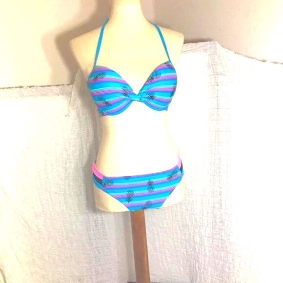 Bongo Blue Pinnaple Print Bikini Size M/L - Picture 1 of 9